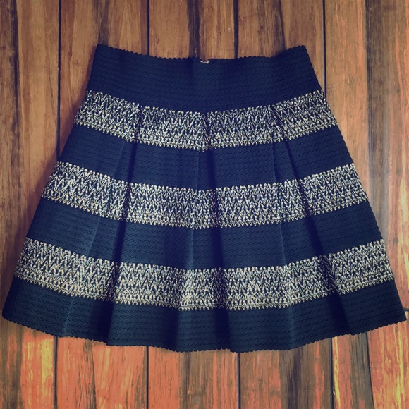 Holiday Skirt - Picture 1 of 4